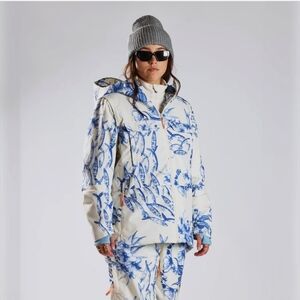 Spyder Women's Society Field Insulated Ski Jacket- 38SD075450